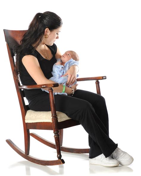 Rocking Chair Babysitting Techniques for a Happier Baby